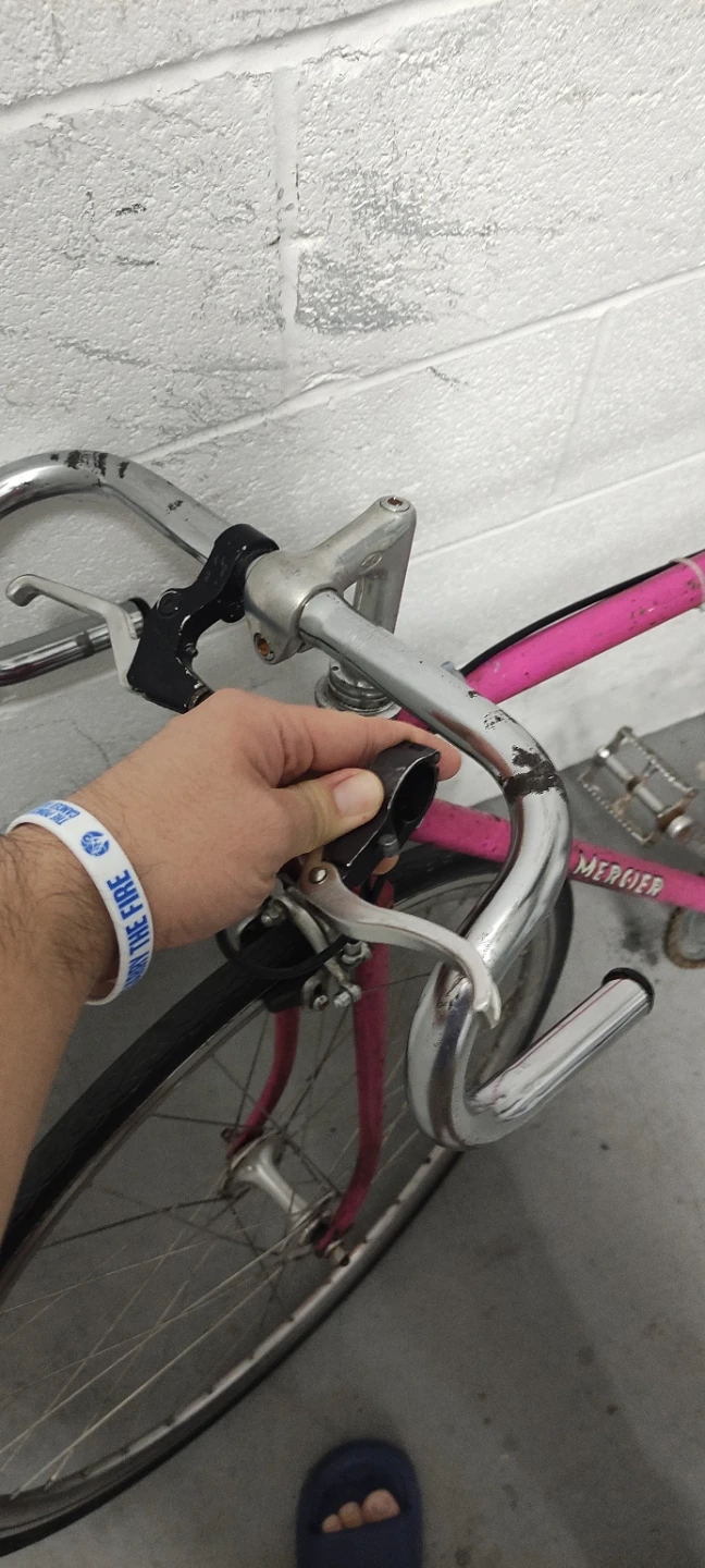 Mercier Road Bike (Brake handle needs to be attached) - photo 3