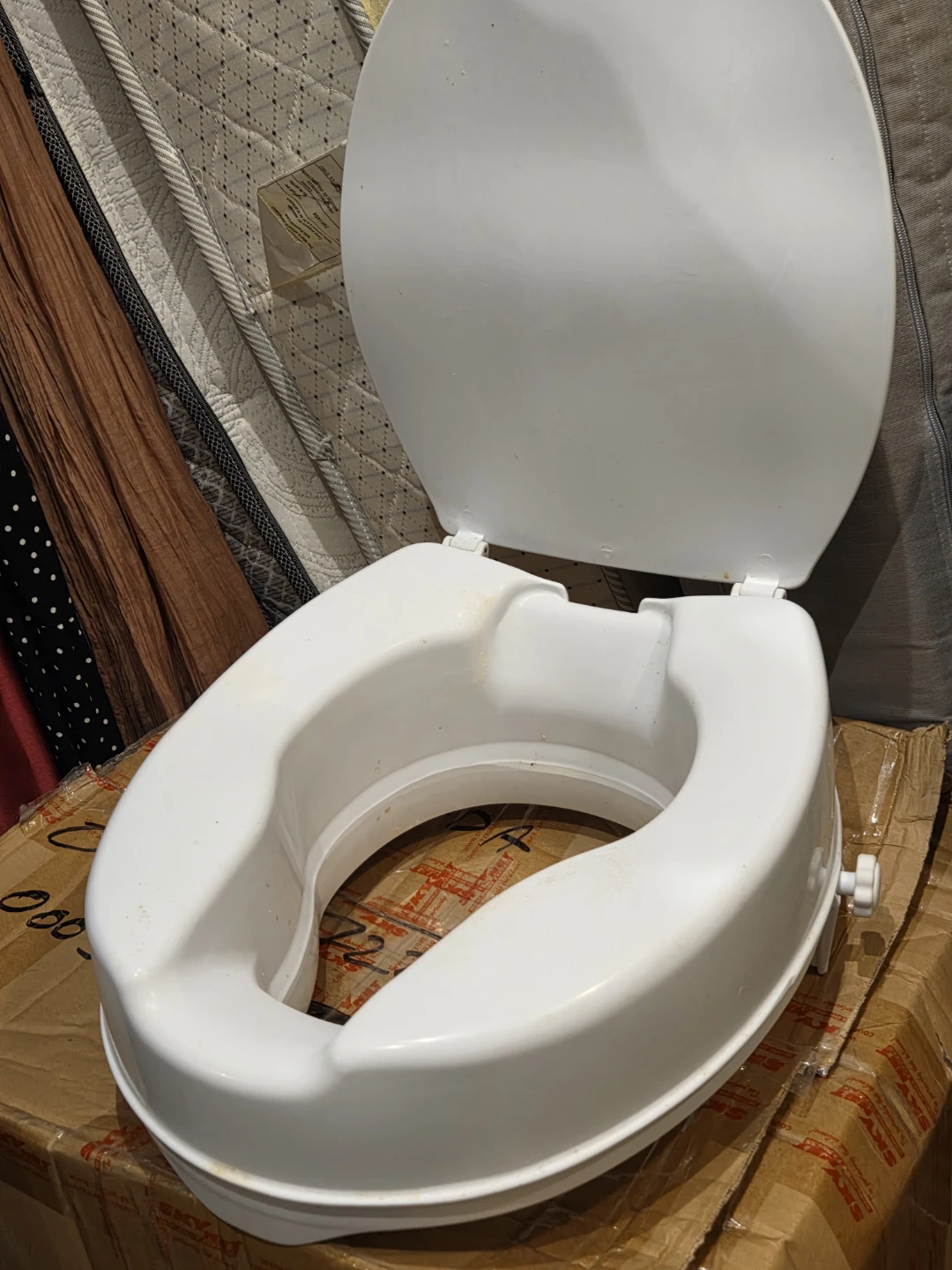 Raised Toilet Seats - photo 4