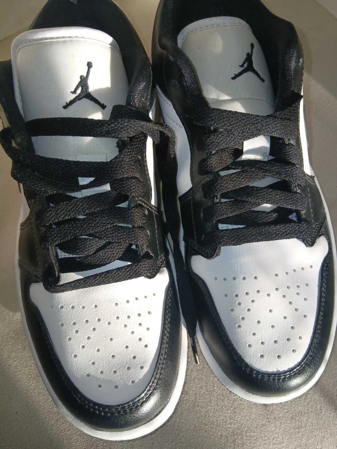 Air Jordan 1 Low Black and White Size 7 - photo 2