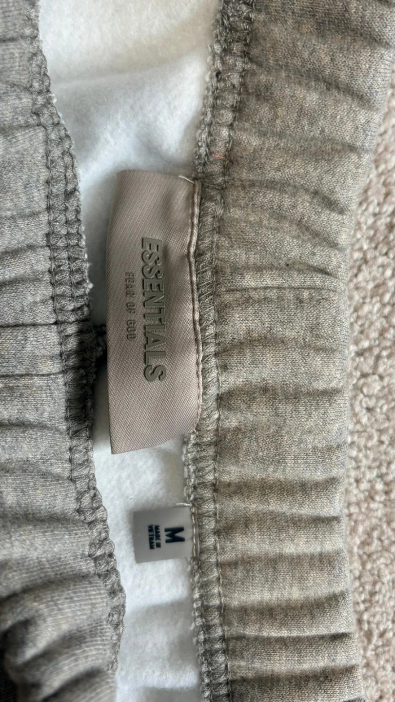 Essentials Fear of God Shorts - Size M - photo 4