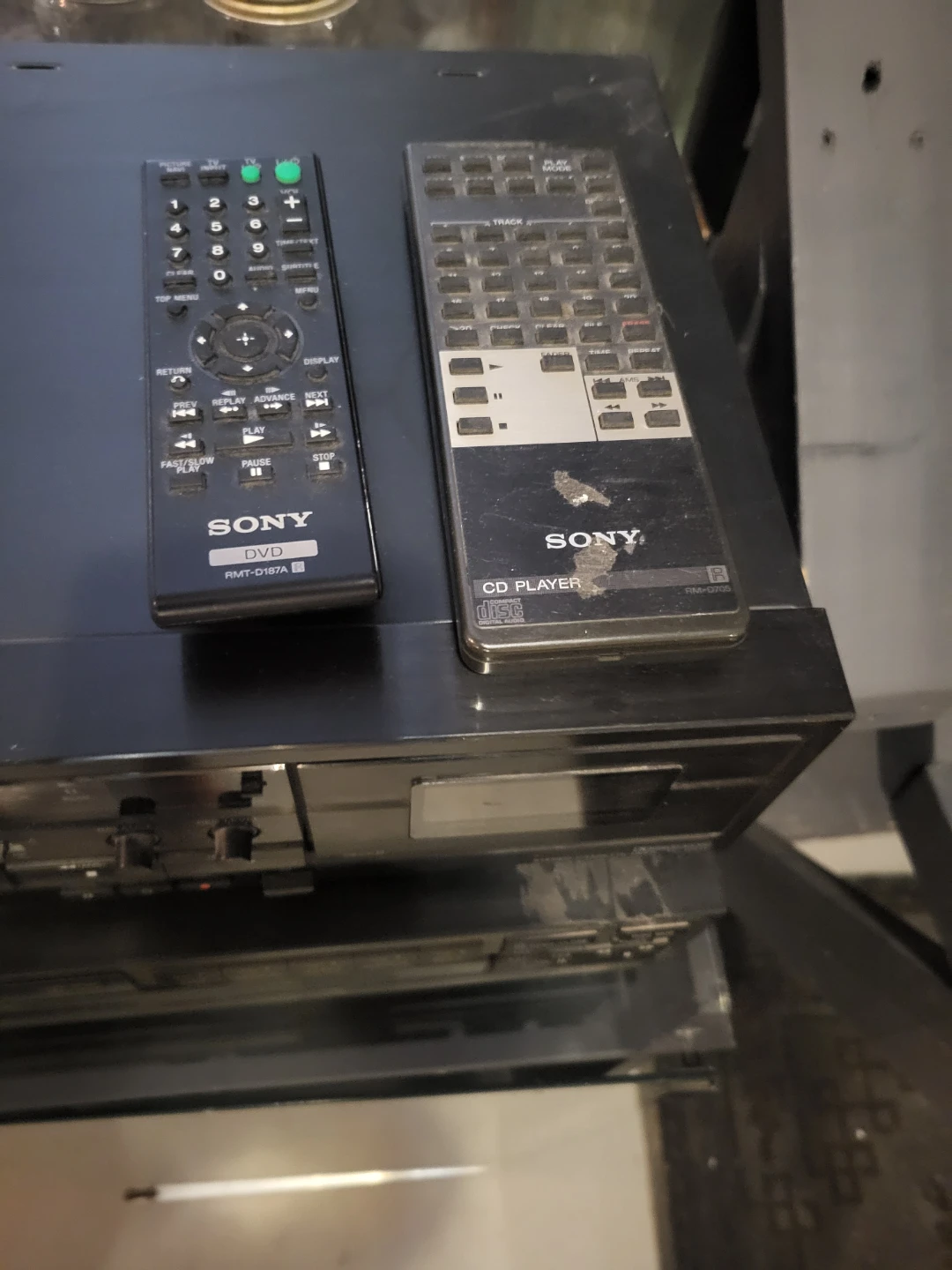 Sony Cassette Deck and 5-Disc CD Player - photo 3