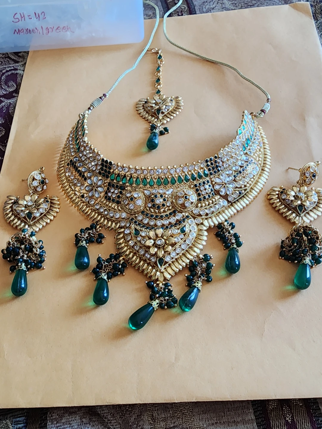 Gold Tone Indian Jewelry Set with Green Beads - photo 2