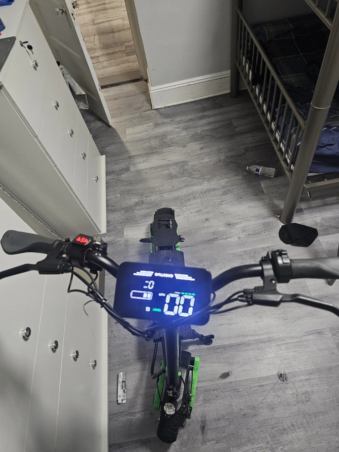 EOEOTWO Electric Scooter - photo 2