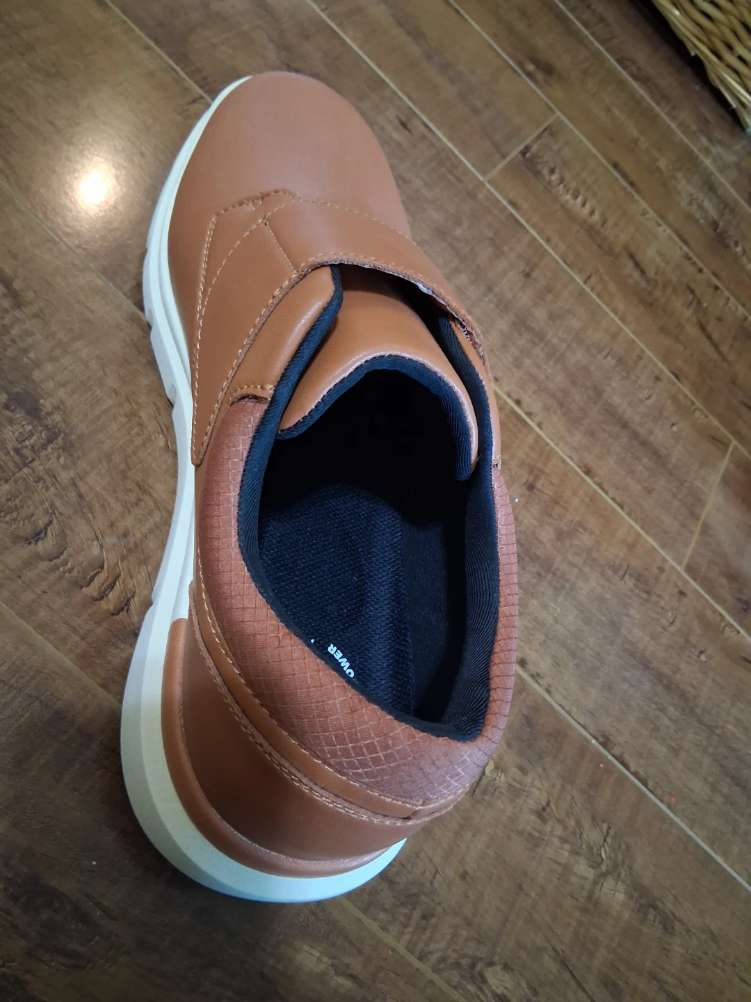 Fitville extra wide walking shoes - photo 3