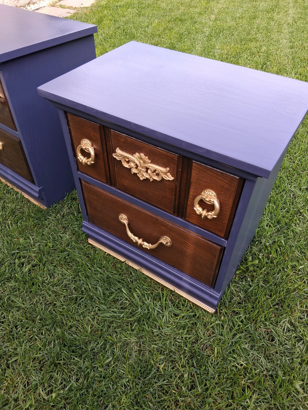 Set of Two Refinished Nightstands - photo 2