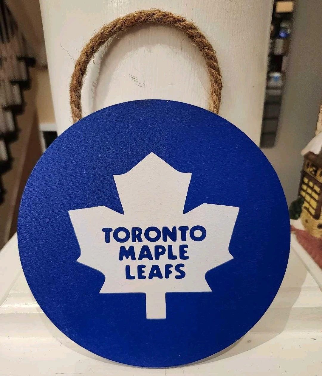 Toronto Maple Leafs Round Hanging Sign - photo 2