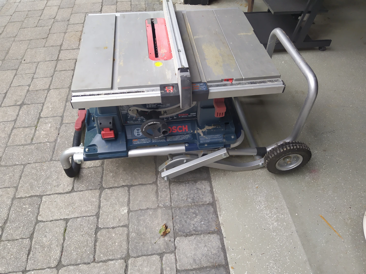 Bosch TS2000 Table Saw Stand with 4000 Table Saw