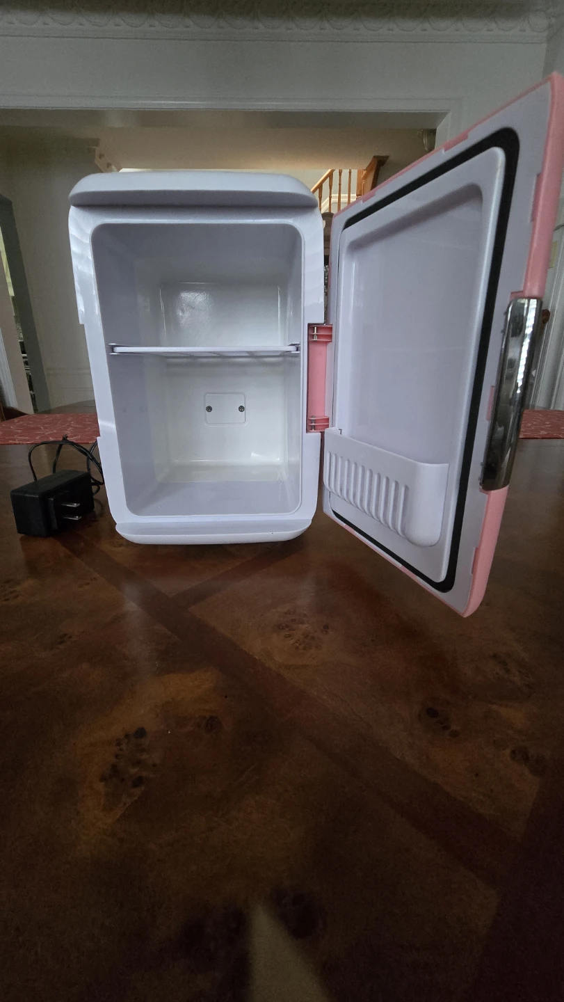 Vanity Planet Personal Beauty Fridge - photo 2