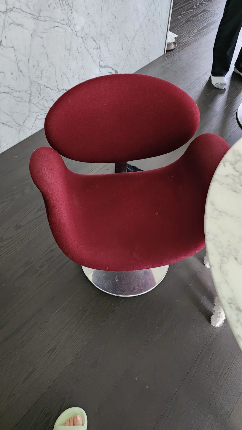 Burgundy 680 Lounge Chairs - photo 5