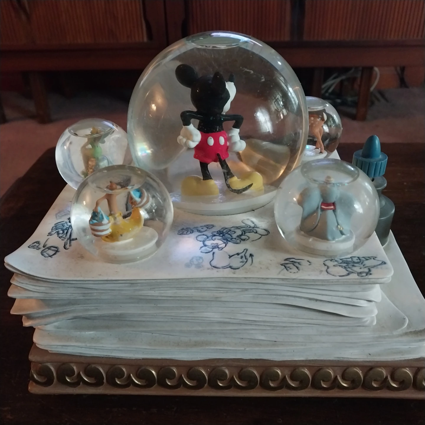🏈Disney Direct Mickey Mouse Snowglobe🏈 - photo 3