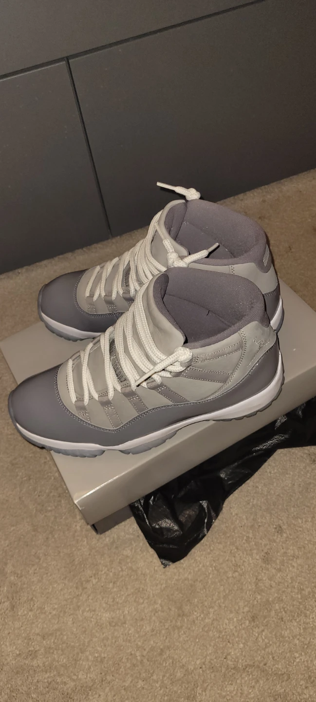 Air Jordan 11 Retro Cool Grey - Size 9 - photo 3