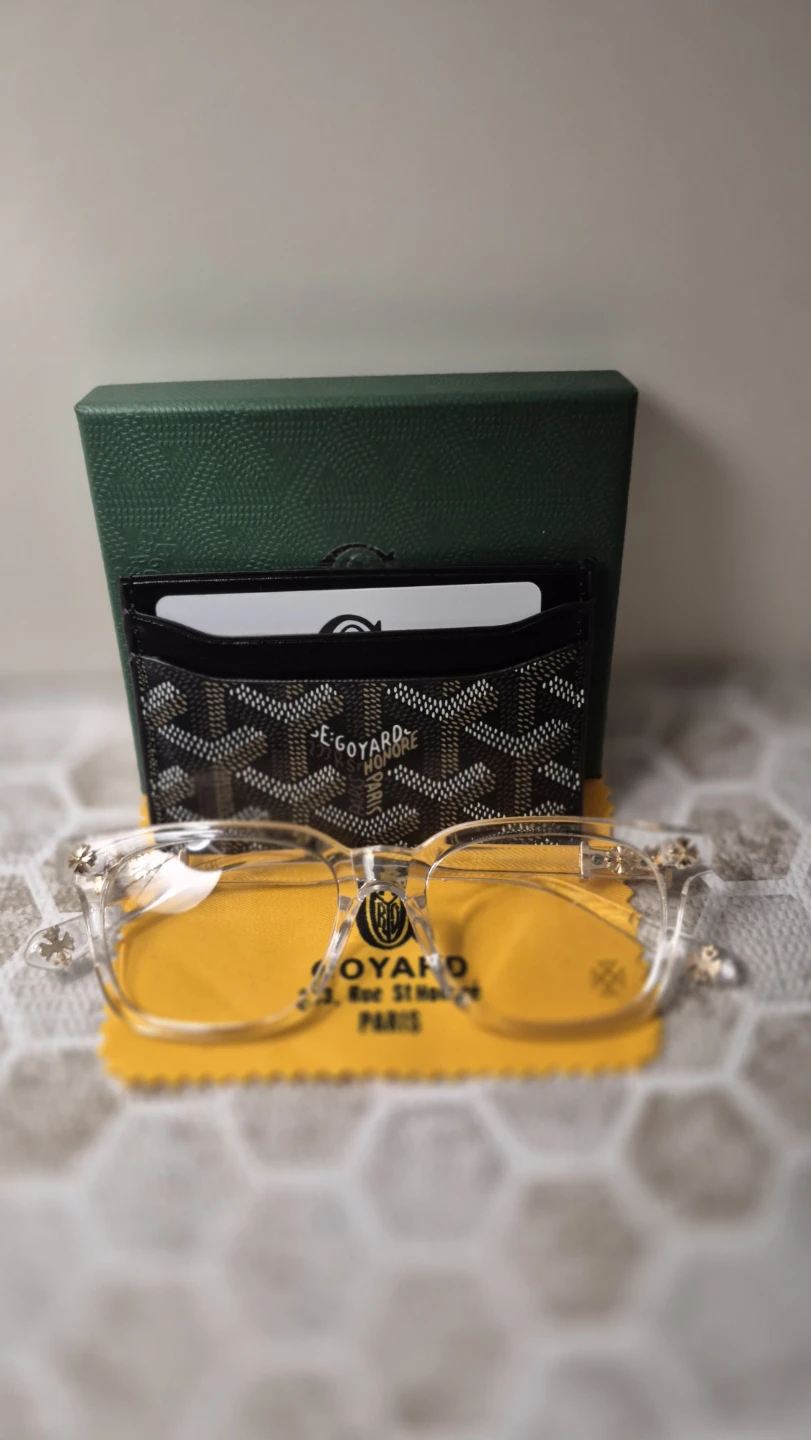 Goyard card holder and chrome glasses - photo 2