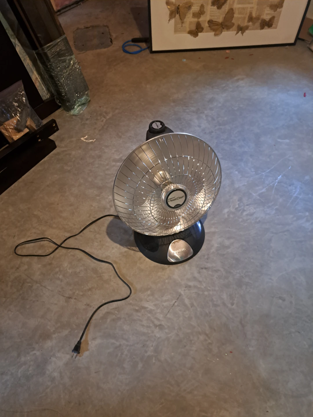 Presto HeatDish Parabolic Heater - photo 2