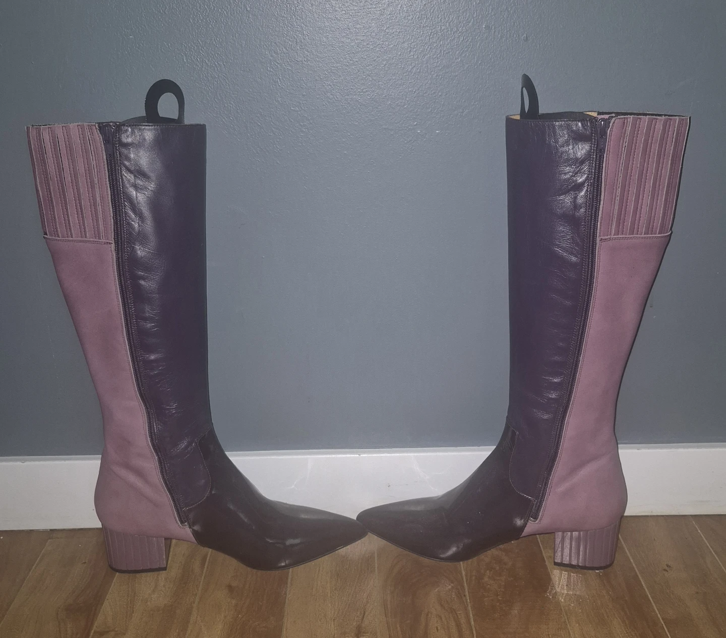 Jihn Fluevog Effortless Sophia Two-Tone Leather Boots 10 - photo 2