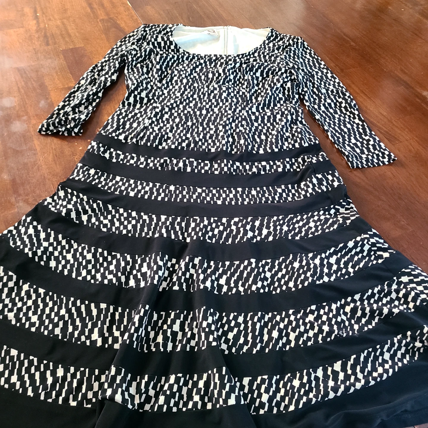 Anne Klein Black and White Patterned Dress - photo 2