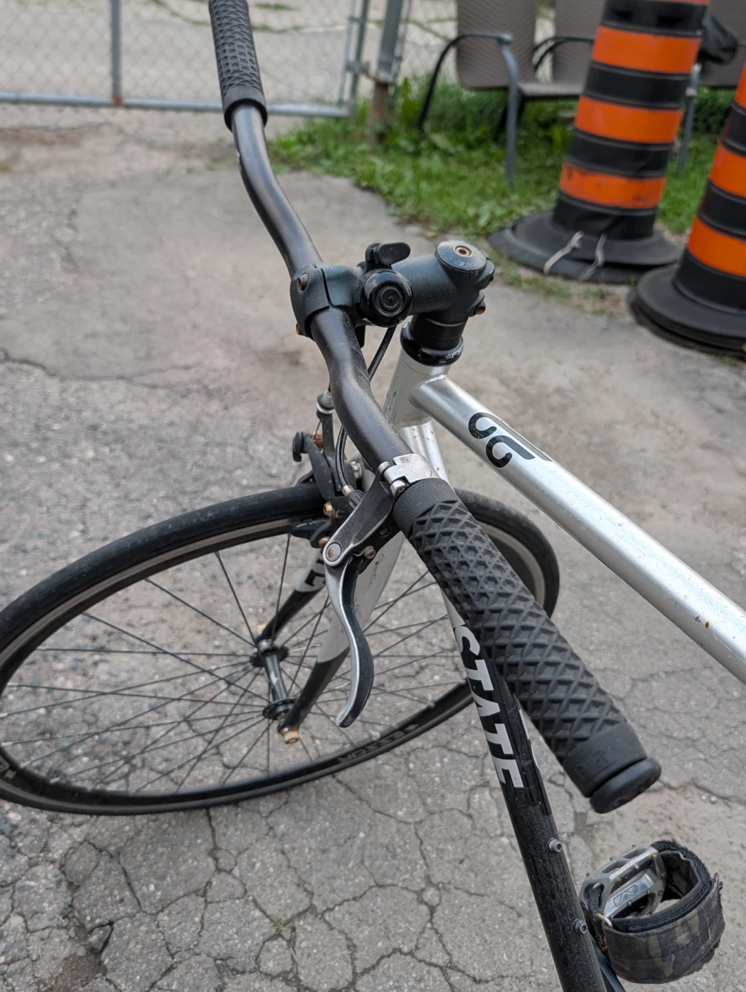 State Bicycle Co. Fixed Gear Bike - photo 5