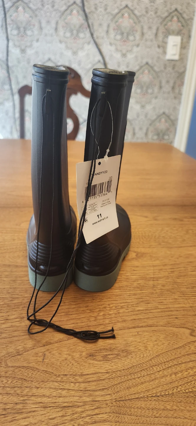 Brand New Kids Rain Boots Size 11 - photo 3