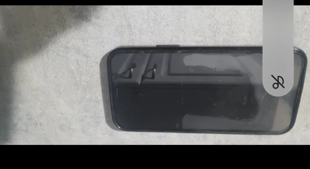 Black iPhone 12 🏈