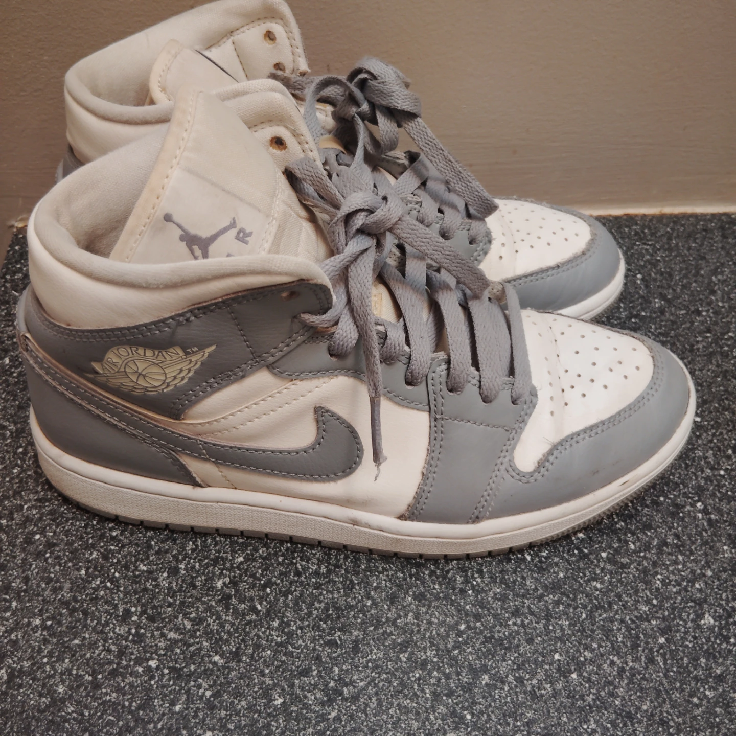 Nike Air Jordan 1 Mid "Stealth" (Grey/White) - photo 2
