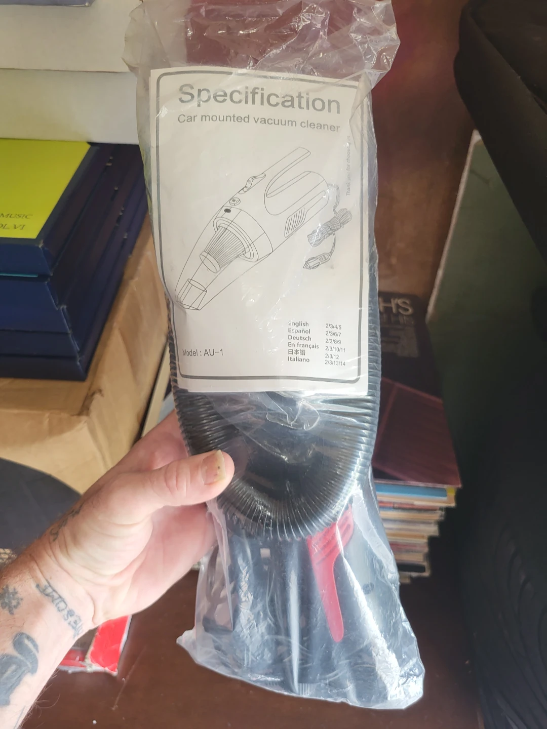 New Car Mounted Vacuum Cleaner Model AU-1