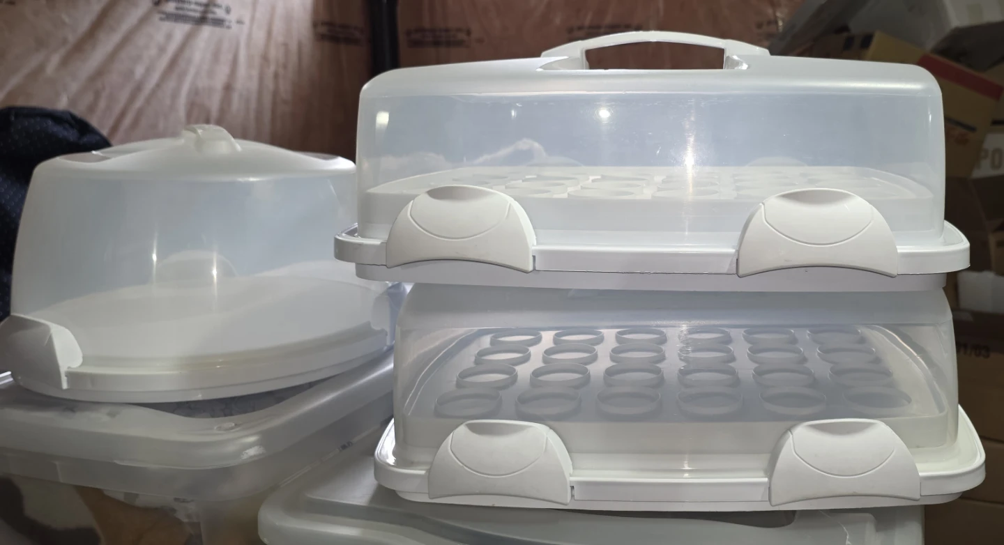 Wilton Ultimate 3-in-1 Cupcake and Cake Caddies - photo 3