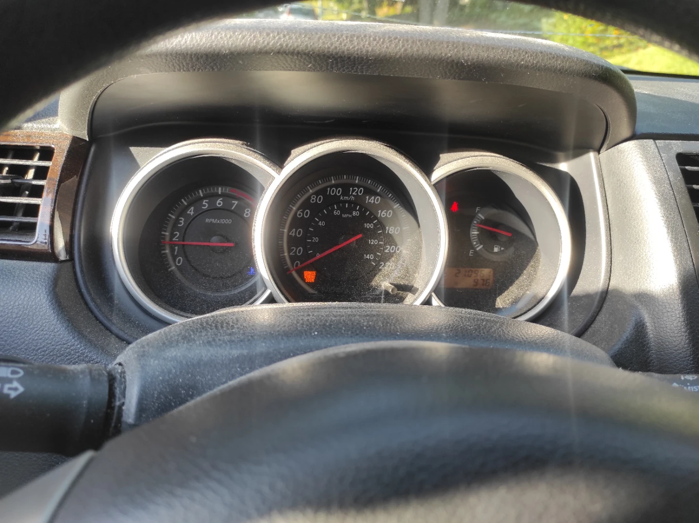 Nissan versa 2010 - photo 4