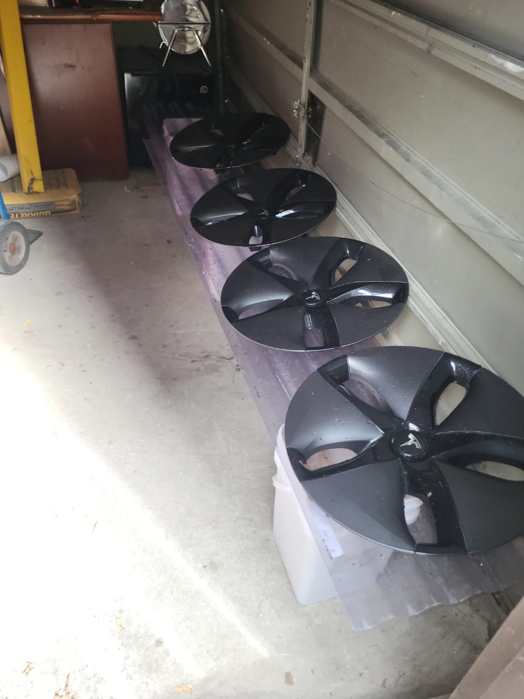 Set of 4 Tesla Aero Wheel Covers - photo 3