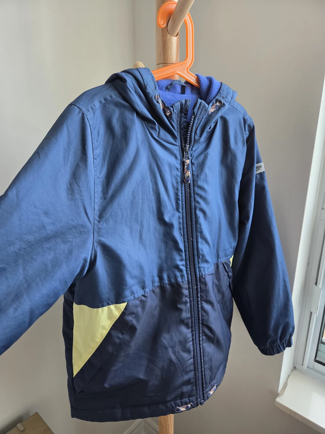 OshKosh B'gosh Boys' Jacket - Size 8 - photo 2