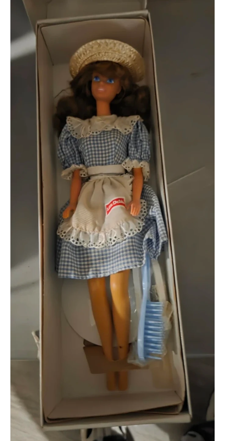 Barbie Little Debbie Special Edition Collector Doll - photo 3