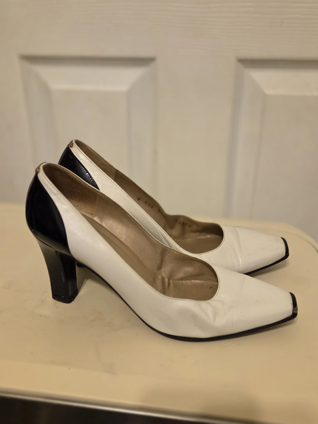 St. John Two-Tone Pumps - photo 2