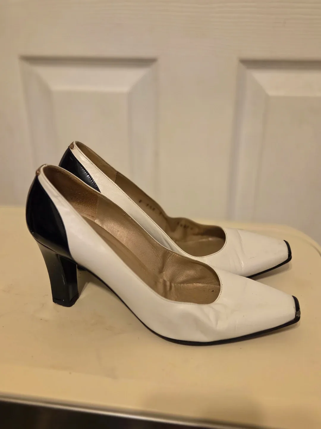 St. John Two-Tone Pumps - photo 2