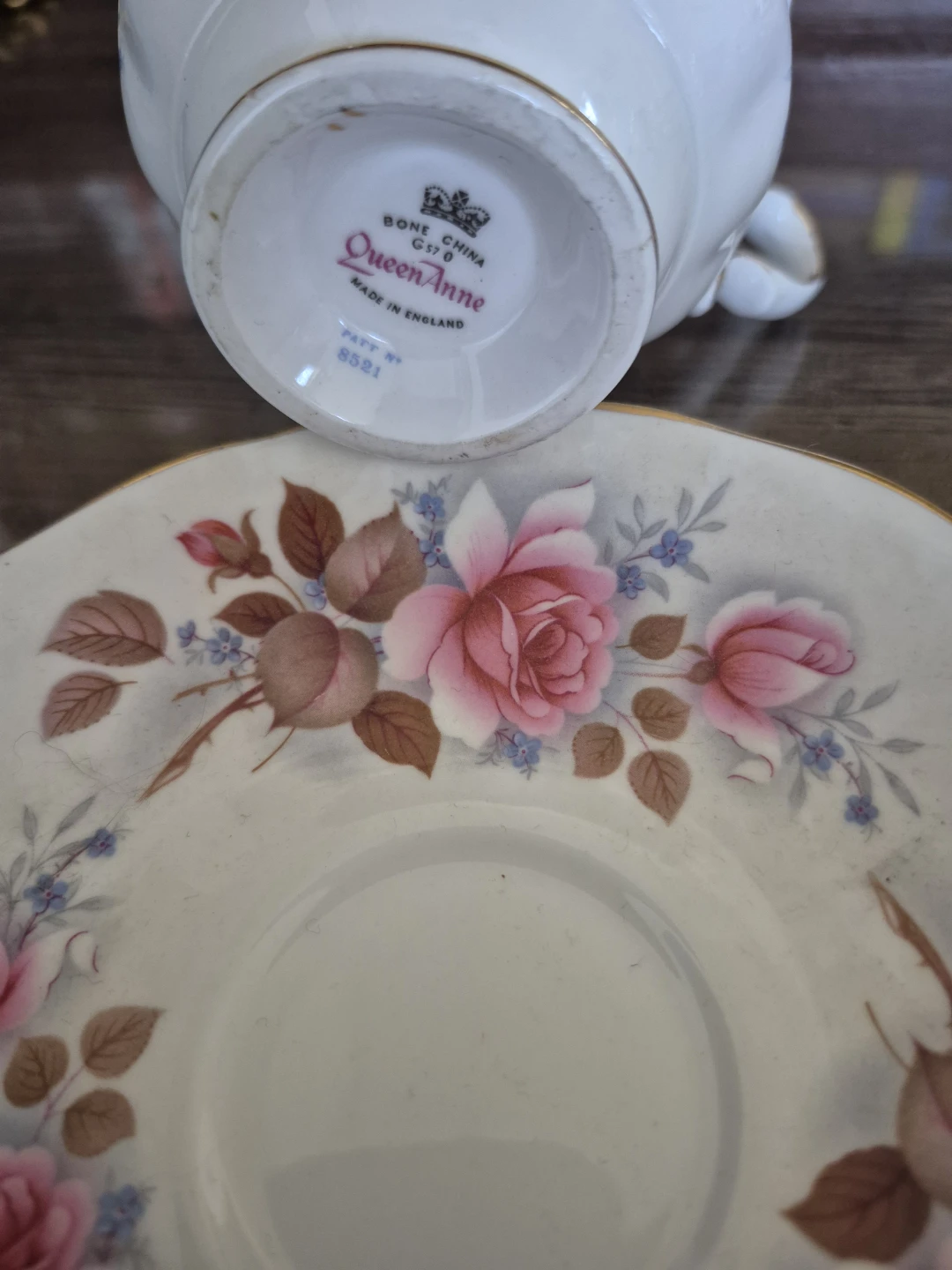 Vintage Queen Anne Bone China Teacup and Saucer - photo 4