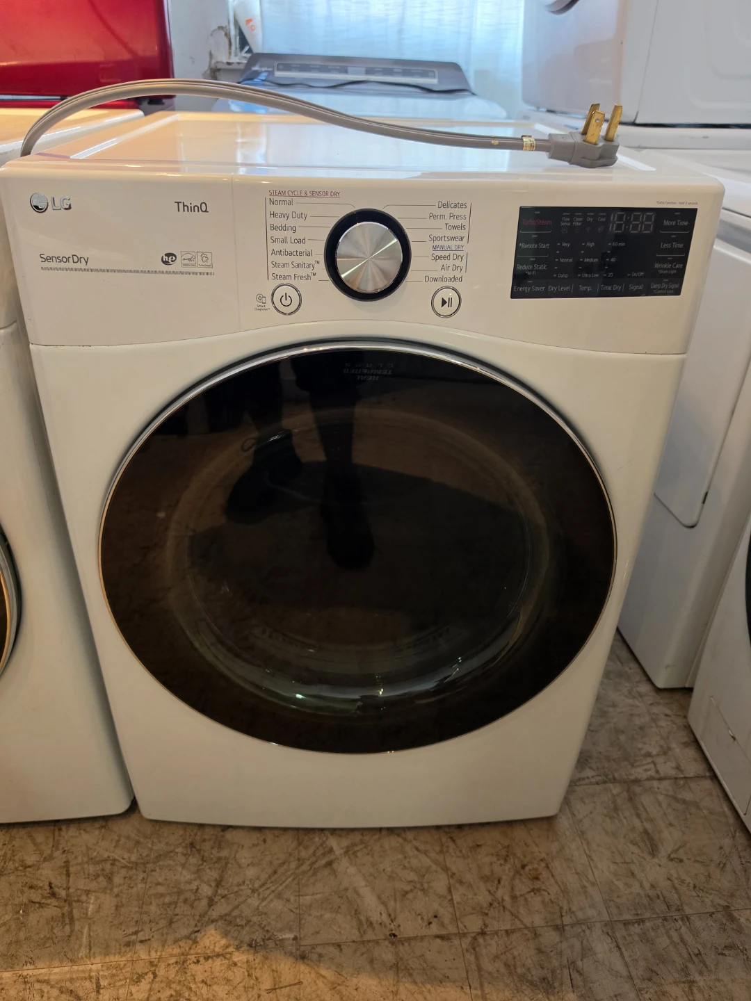 LG ThinQ Washer and Dryer Set - photo 4