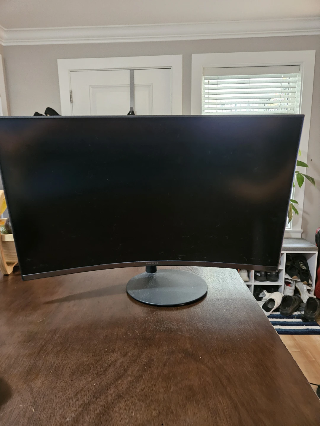 Samsung 27" inch Curved Monitor 65 hz with power cable