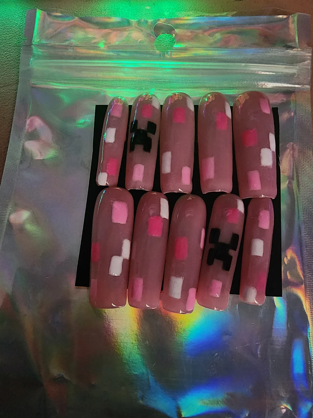 Handmade Minecraft Creeper Press-on Nails Size M