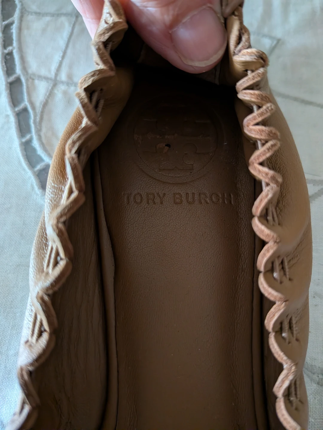🏈Tory Burch Tan and Black Leather Ballet Flats - photo 5