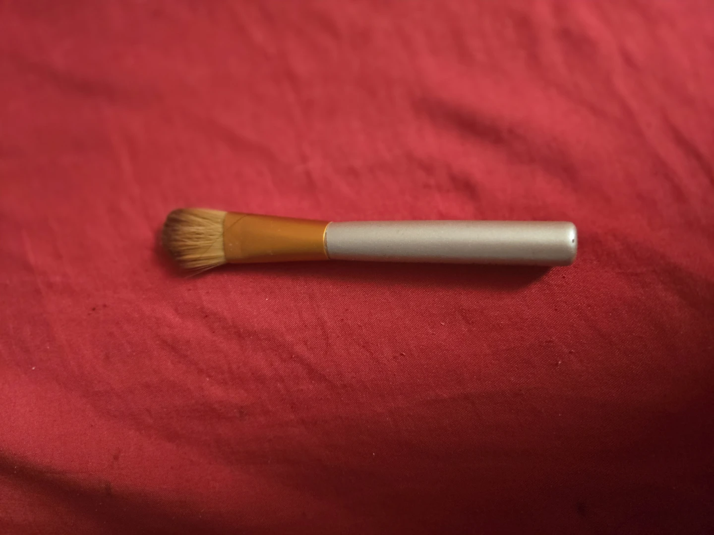 Small Makeup Brush 🏈