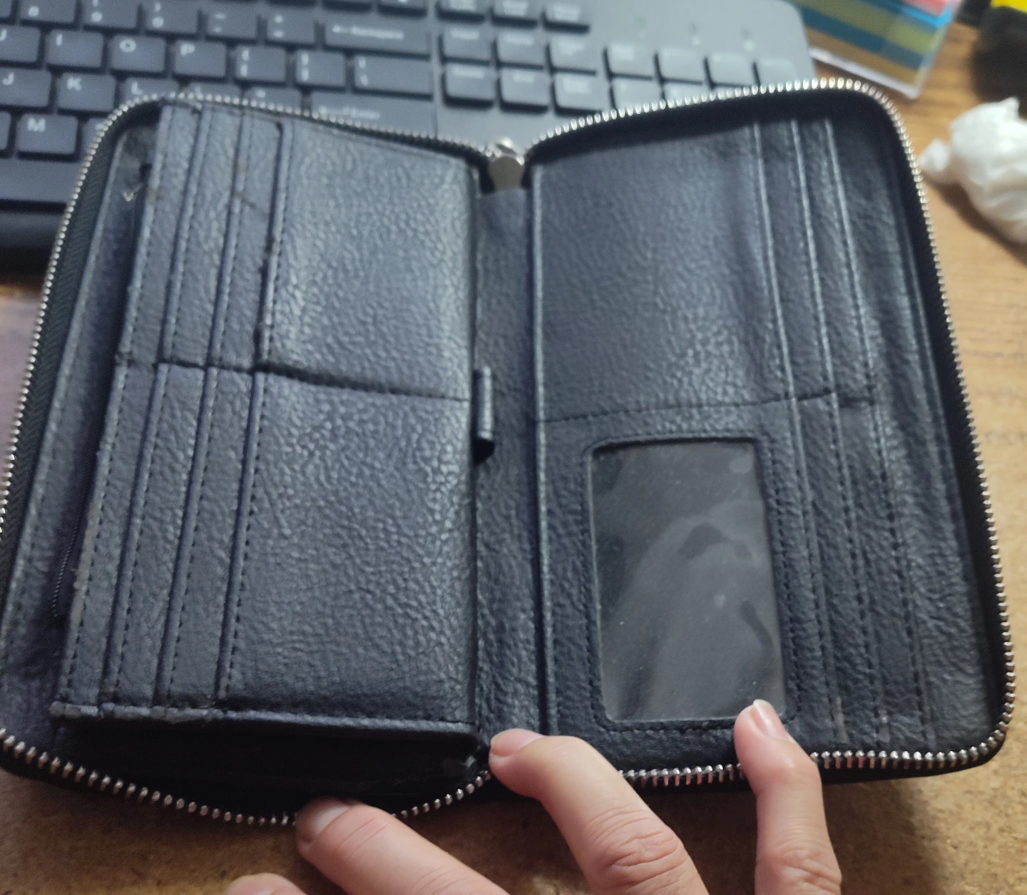 Wallet w Wrist Strap - photo 3