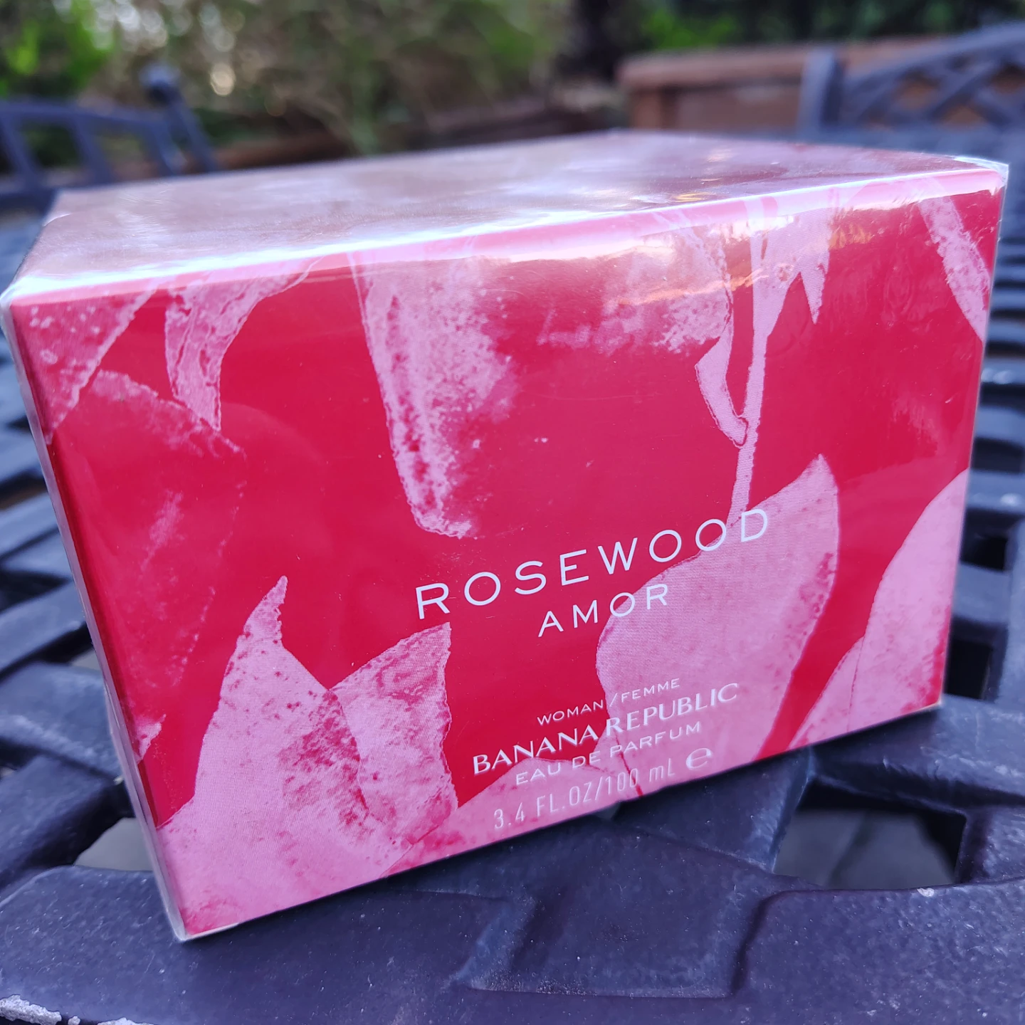 Banana Republic Rosewood Amor Eau de Parfum
