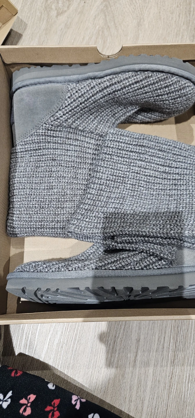 NEW-UGG Women's Classic Cardy Boots - Grey - Size 8