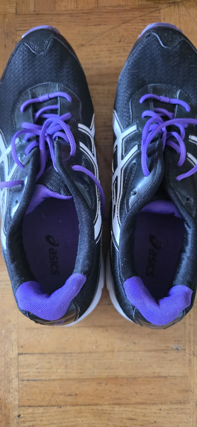 Asics Running Shoes Black and Purple🏈