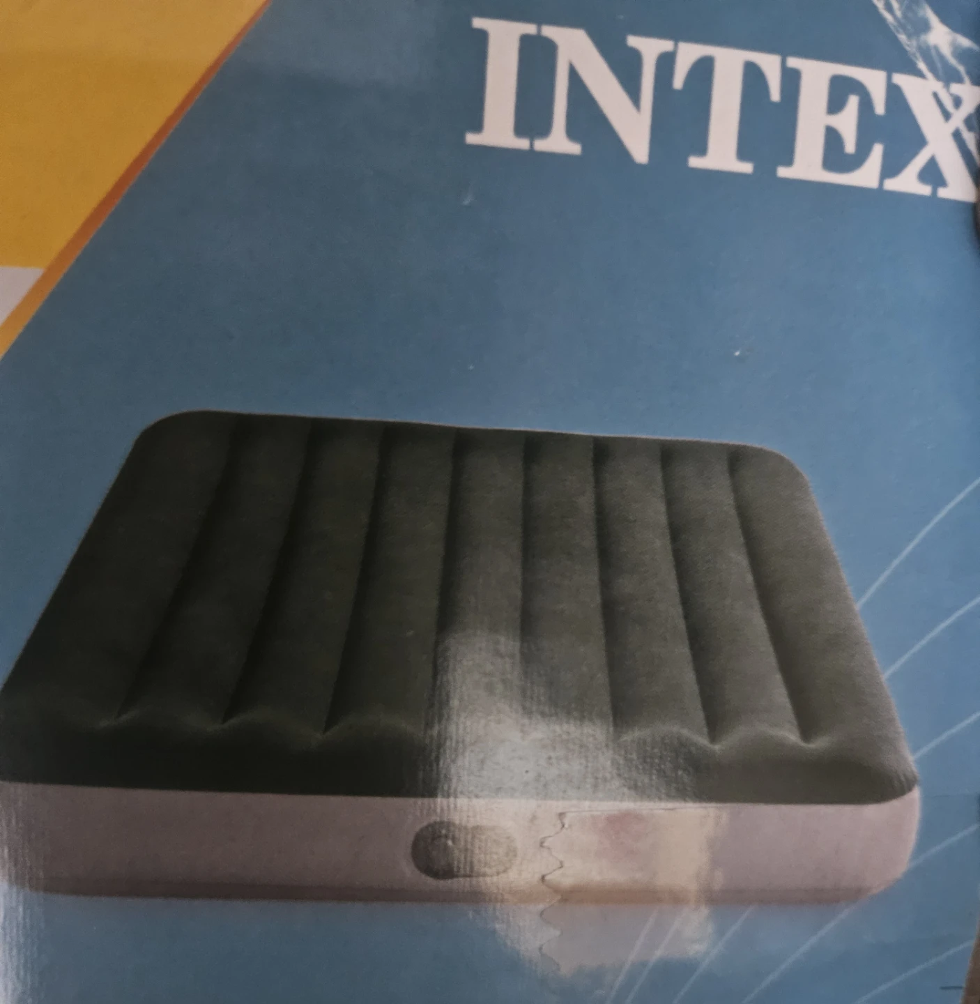 Intex Airbed