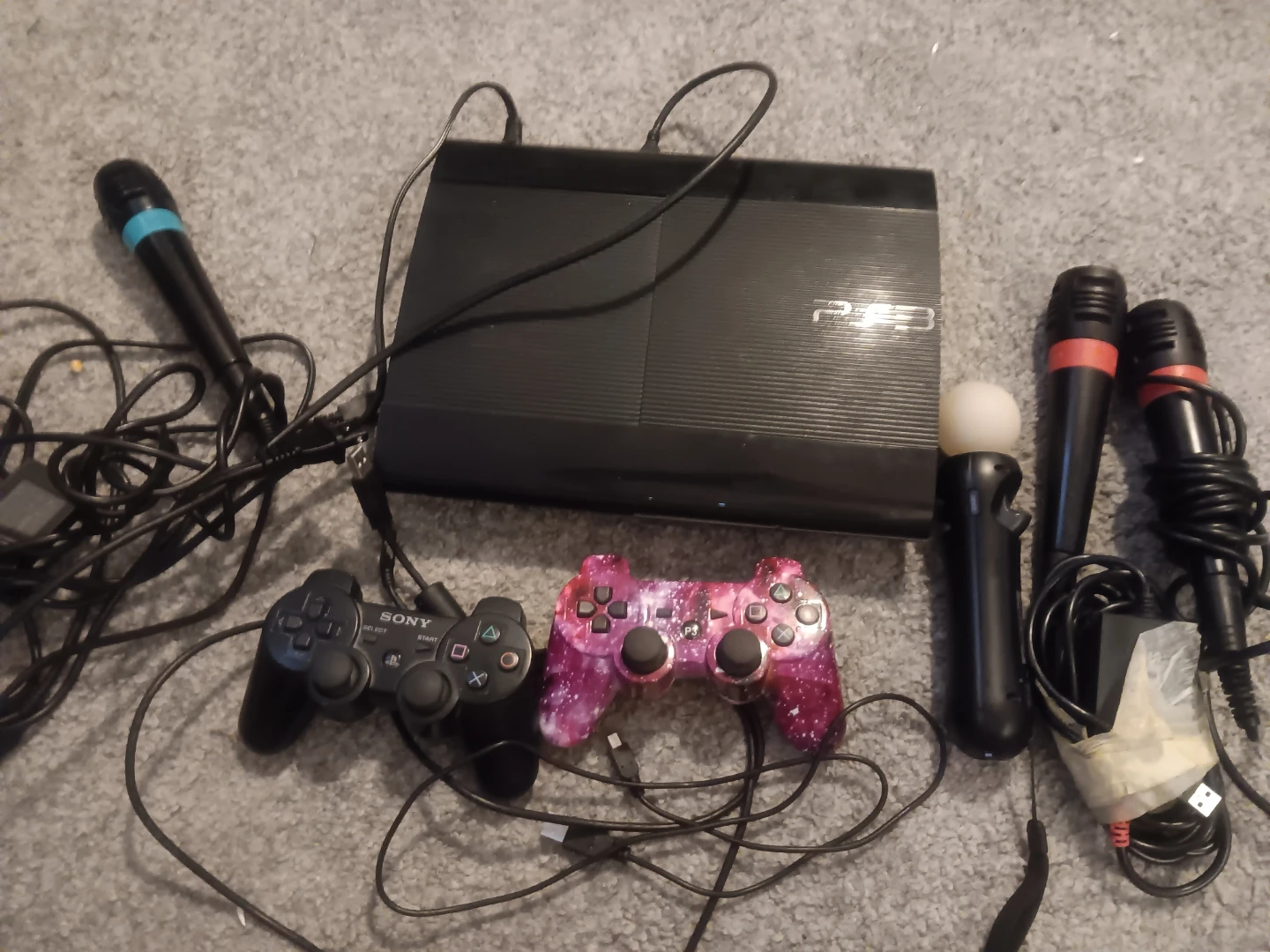 PlayStation 3 Console Bundle with 13 Games
