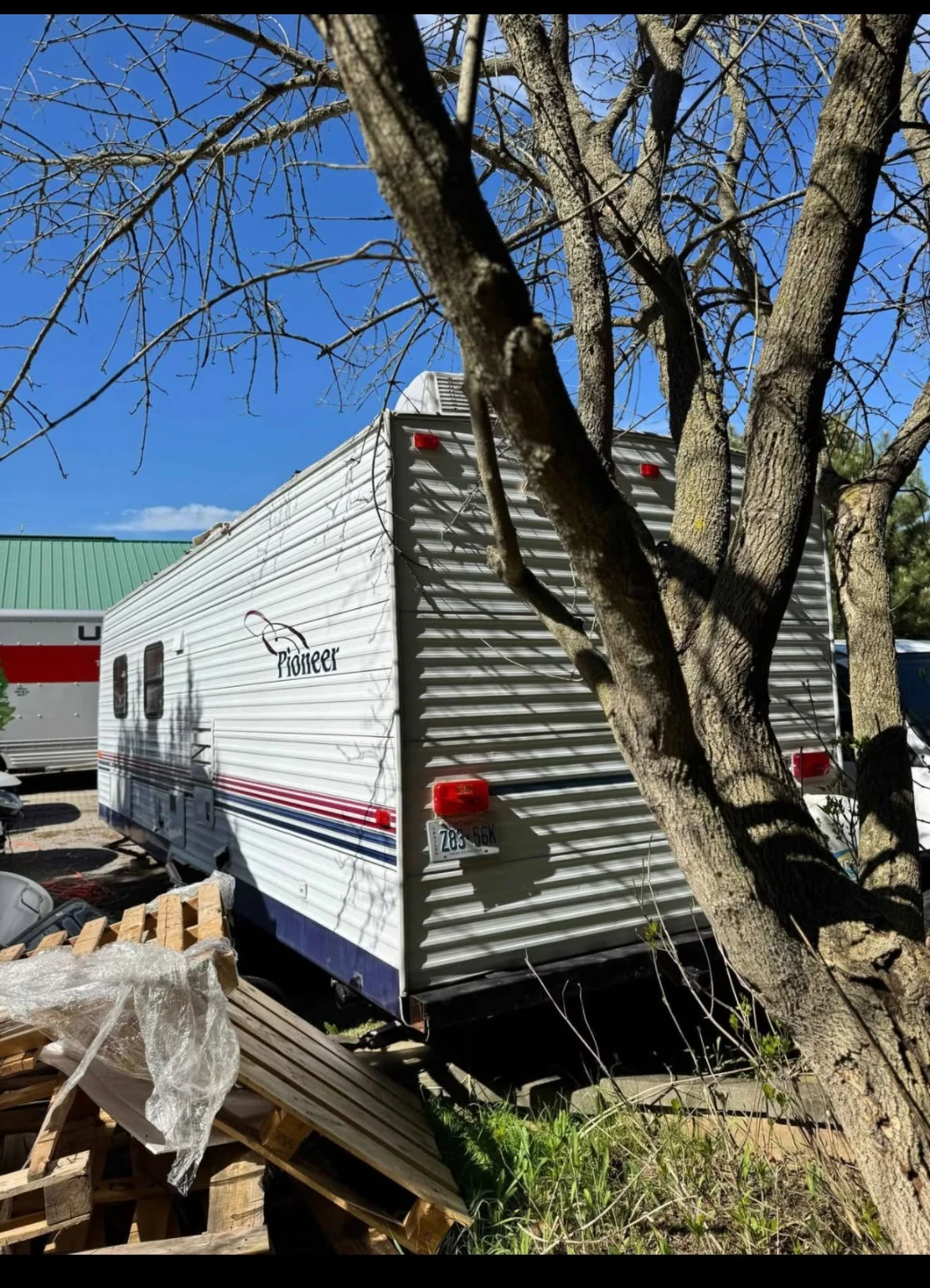 2004 PIONEER RV_ URGENT SALE - photo 2