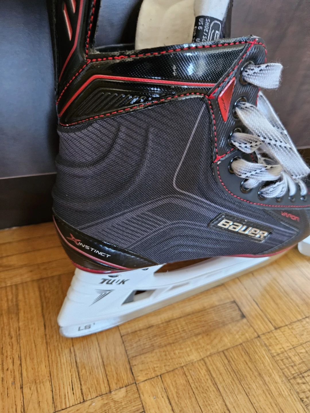 Bauer X instinct hockey skates