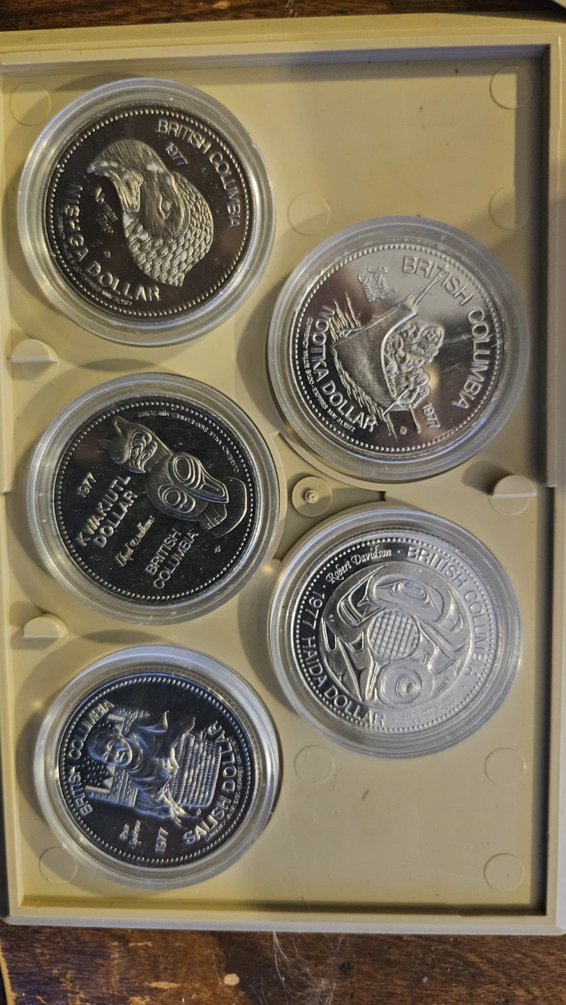 1977 Indian Heritage Series Medallion Set
