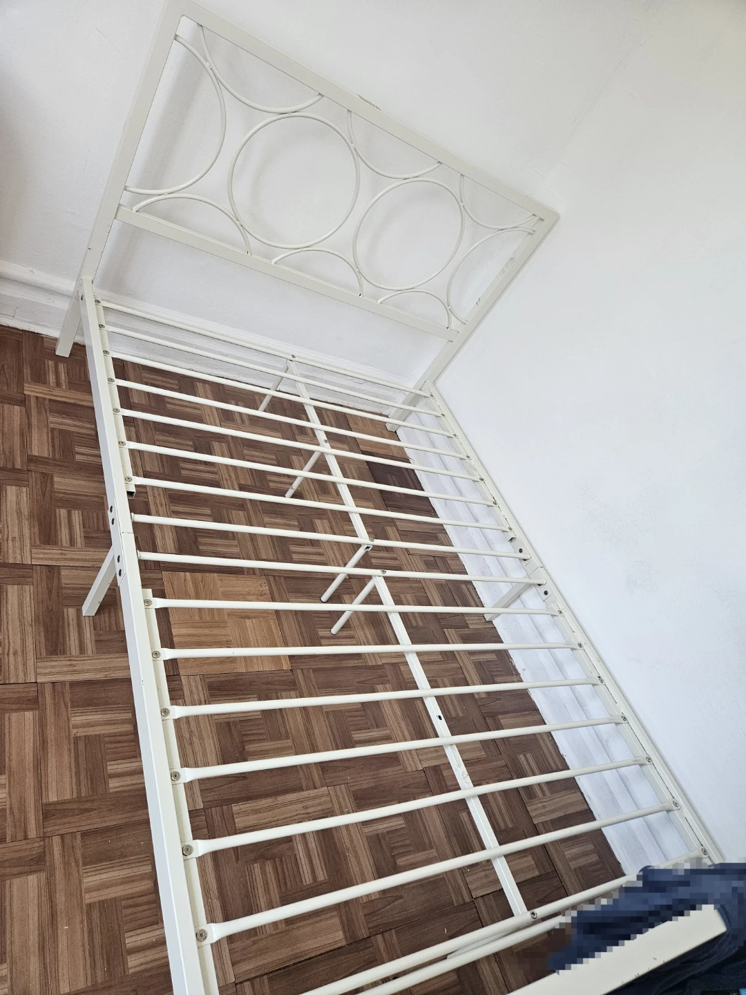 White Metal Full Size Bed Frame