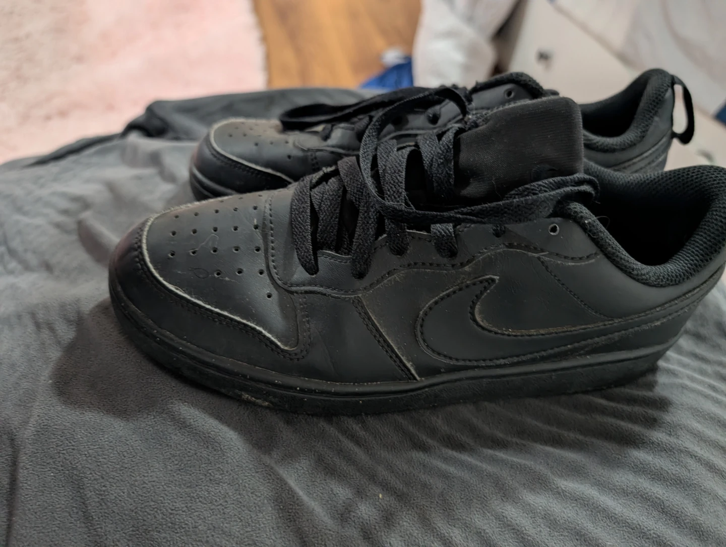 Nike Black Sneakers 6.5y - photo 5