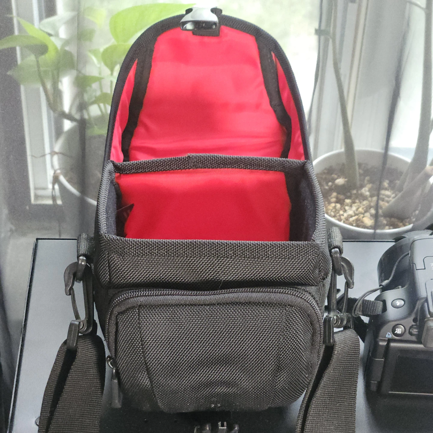 Canon PowerShot SX50 HS Camera + Carrying Bag - photo 4