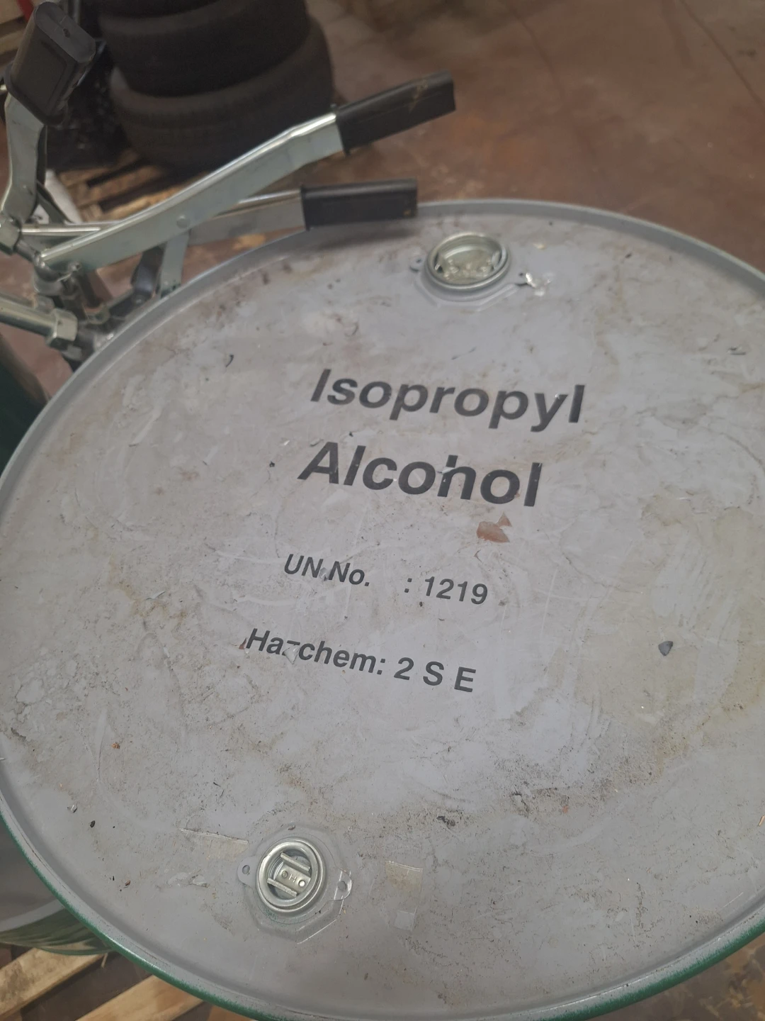 Isopropyl alcohol - photo 3
